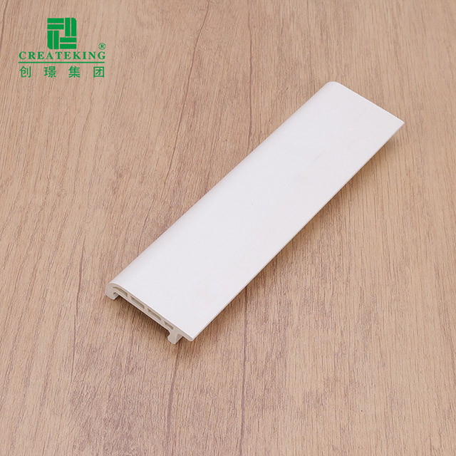 50 x 15 mm PVC-Sockelleiste zum Aufstecken