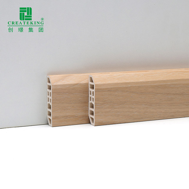 55 * 15 mm PVC-Sockelleisten