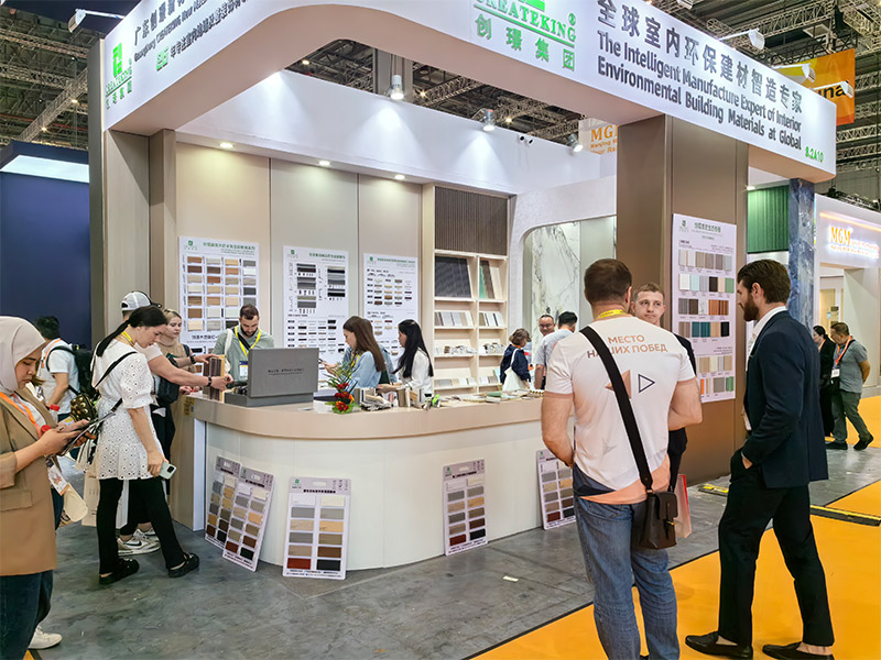 Innenräume mit Qualität aufwerten: Guangdong Createking New Materials Technology auf der DOMOTEX asia/CHINAFLOOR 2024
