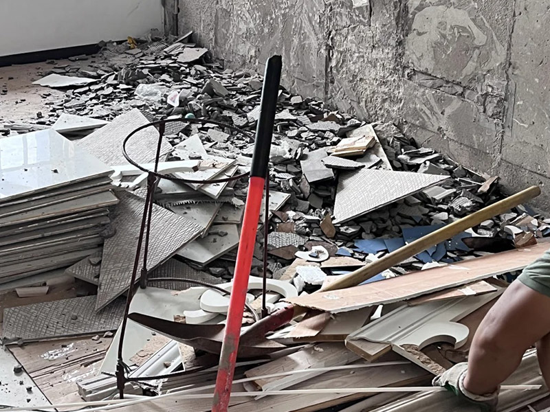 So entfernen Sie die Verkleidung