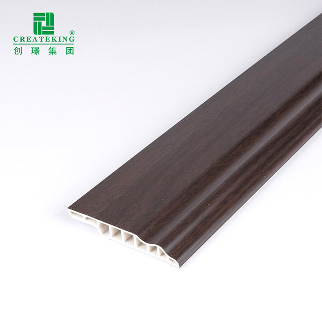 100 x 15 mm Lammzungen-Sockel aus PVC