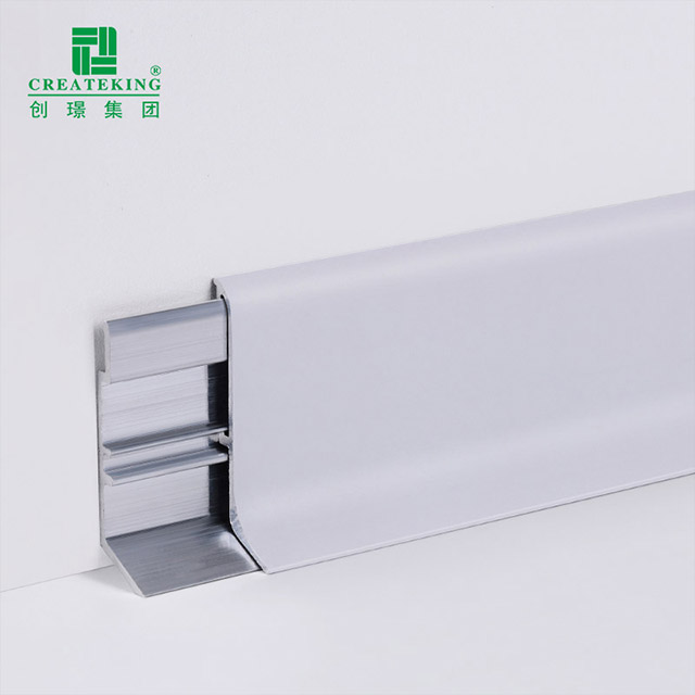 40*9mm Aluminium-Bodensockelleisten