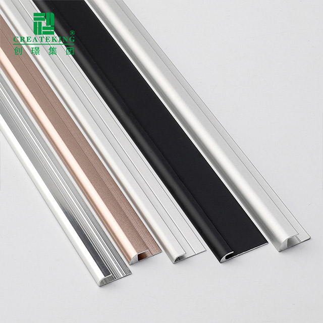 8 x 4,5 mm C-förmiger Bodenzierstreifen aus Aluminiumlegierung