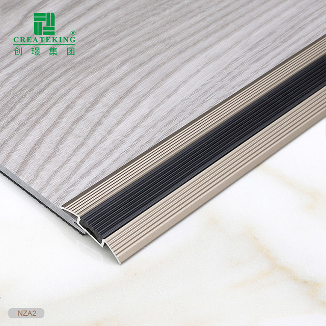 20 x 50 mm Treppenkantenkante mit Gummieinlage