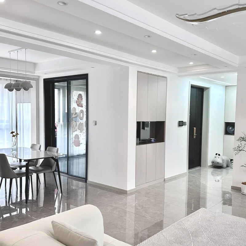 Wie wählt man das Material für die Wohnzimmer-Sockelleiste aus?