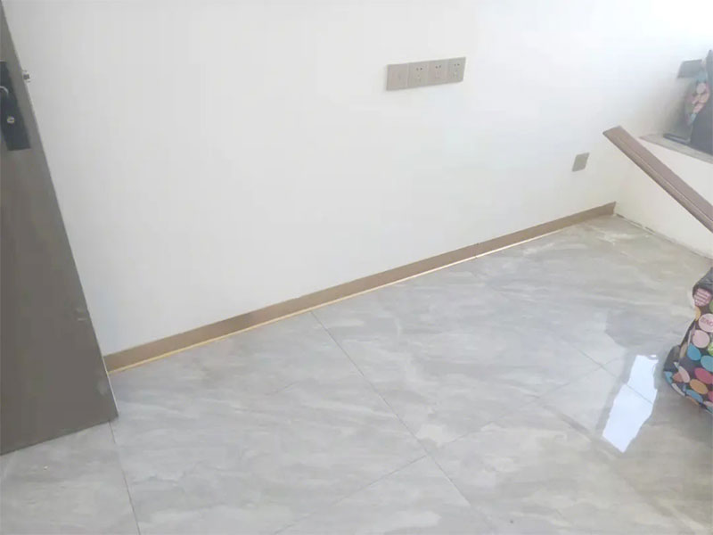 Verwandeln Sie Ihre Innenräume mit Sockelleisten aus Aluminium: Ein moderner Designtrend